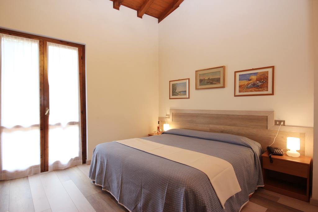 Hotel Colomber Gardone Riviera Exteriér fotografie